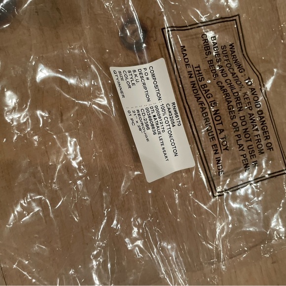 NWT Set of 2 Nathalie Lete Anthropologie Gold Heart Red Rouge Kitchen Tea towels - Picture 4 of 6